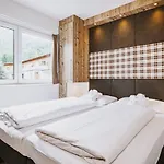 Avenida Mountain Ξενοδοχείο με διαμερίσματα 4*