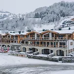 Aparthotel Avenida Mountain