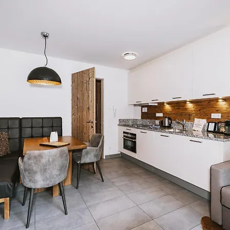 Aparthotel Avenida Mountain 4*