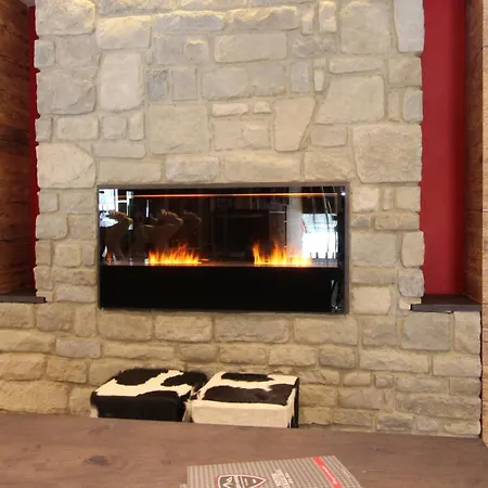 Avenida Mountain Aparthotel