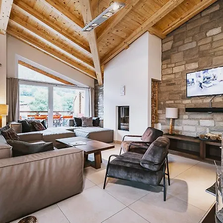 Aparthotel Avenida Mountain 4*