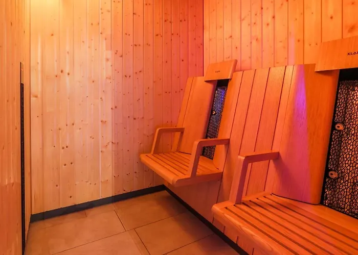 Avenida Mountain Aparthotel